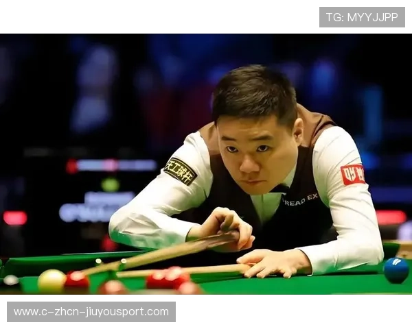 丁俊晖精确长台连连得手气势强劲